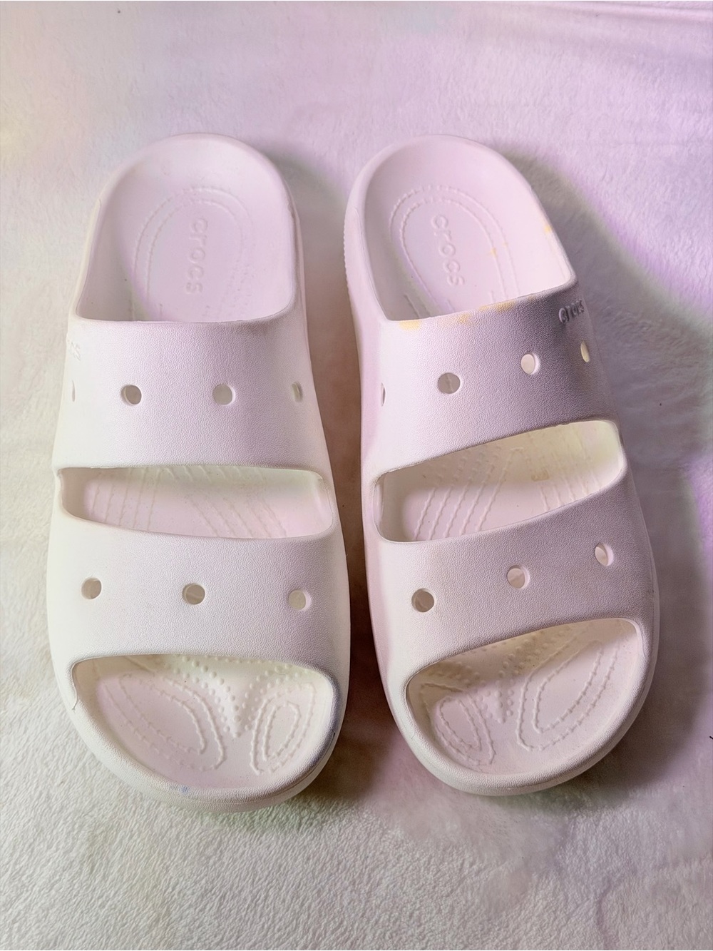 CROCS Classic Dual-Strap White Slide - Picture 4 of 10
